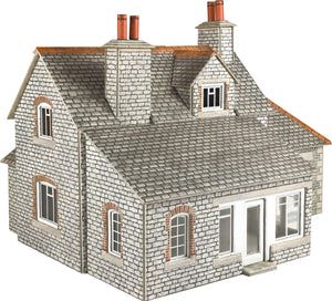 Grange House - OO Gauge - PO257 by Metcalfe