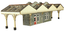 Load image into Gallery viewer, PO322 00/H0 Scale Island Platform Building
