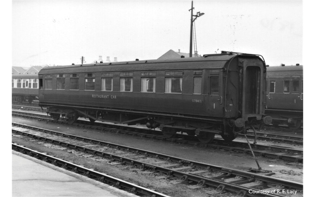 BR, Maunsell Composite Diner, 7843 - Era 5 - R40031A