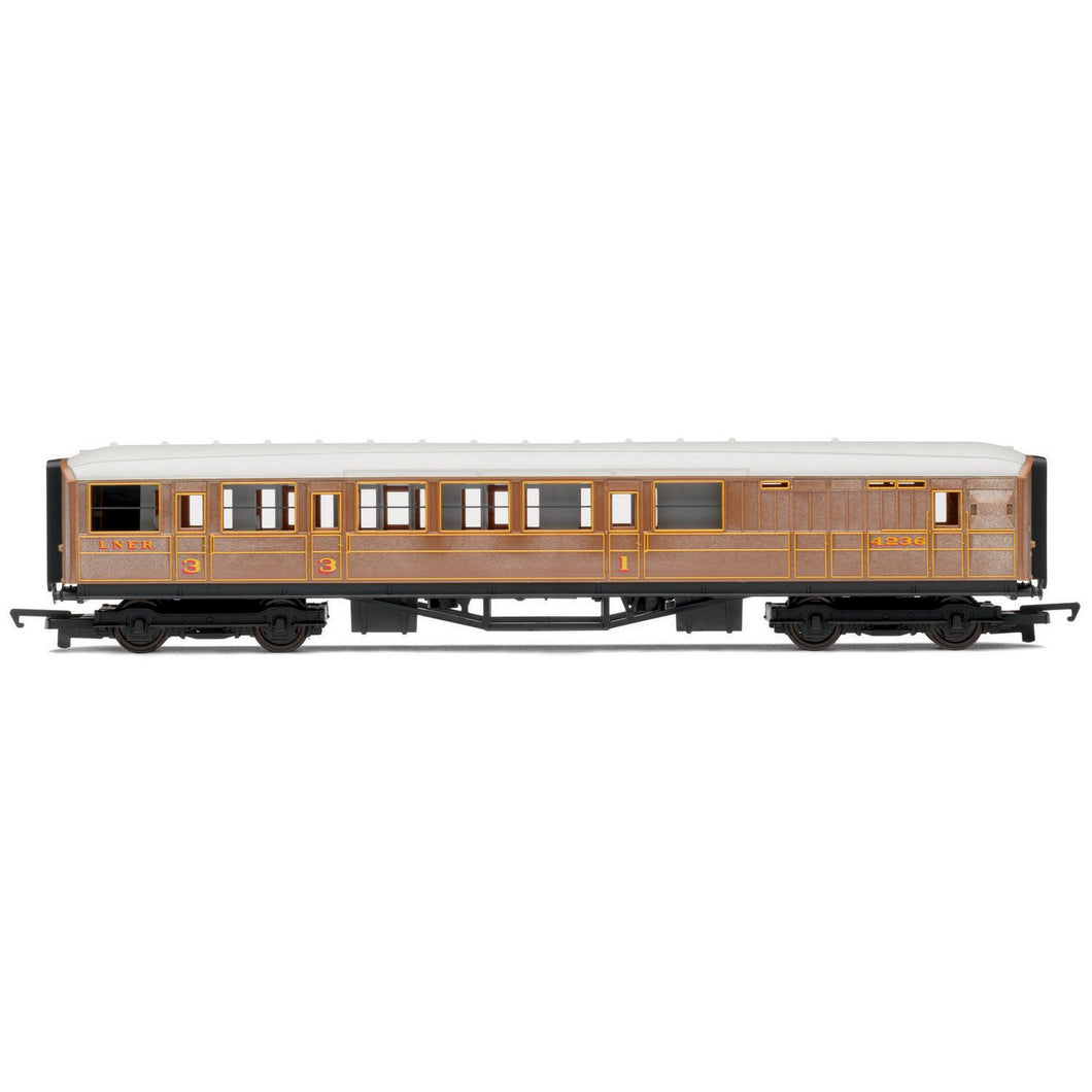 LNER, Brake Composite Coach - Era 3 - R4333 -Available