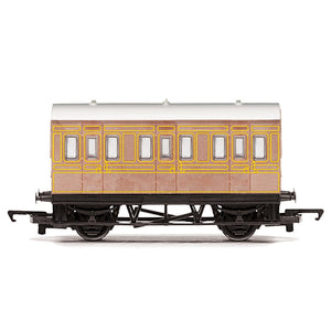 LNER, Four-wheel Coach - Era 3 - R4674 -Available