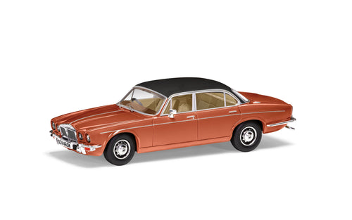 Daimler Double-Six Series 2 Vanden Plas - Coral