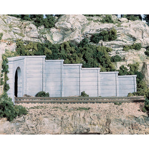 HO Concrete Retaining Wall (x3) - Bachmann -WC1258
