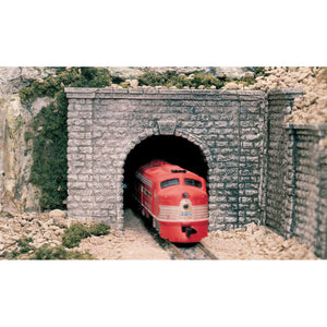 O Cut Stone Single Tunnel Portal - Bachmann -WC1267