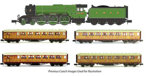 *A1 4472 Flying Scotsman LNER Green Train Pack (DCC-Fitted)
