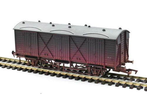 Fruit D Van BR Scarlet W2025 Weathered