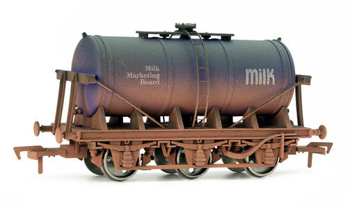 6 Wheel Milk Tank MWB Weathered