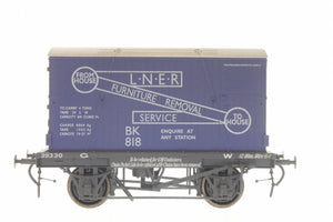 Conflat GWR 39330 & Container LNER Removals BK818 Weatherd