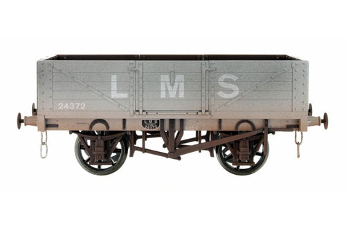 5 Plank Wagon LMS Grey 24372 Weathered
