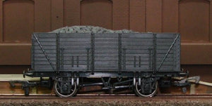 9 Plank Wagon Unpainted