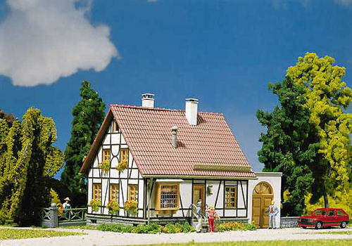 Timbered House with Garage Kit III