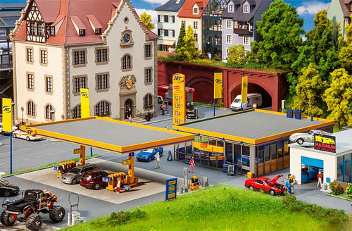 PRE ORDER - JET Petrol Station Kit V
