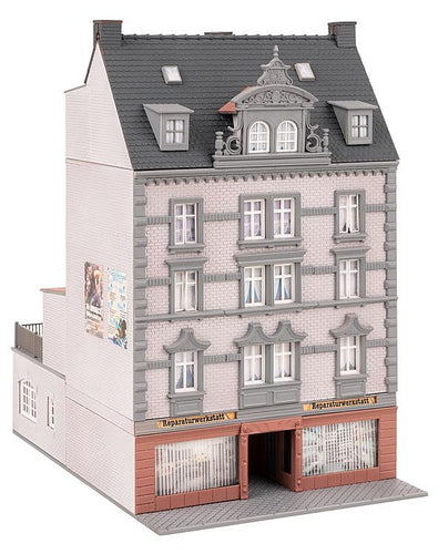 Townhouse with Repair Shop Kit