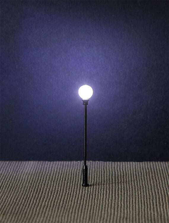 PRE ORDER - LED Ball-Style Park Lamp 71mm (3)