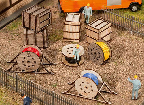 Packing Boxes & Cable Rolls Kit II
