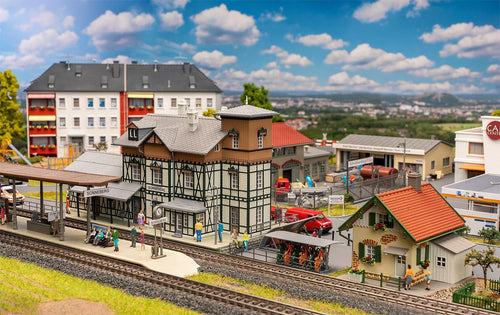 *Sonneberg Railway Station Kit Set III