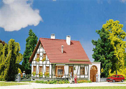 Timbered House with Garage Kit III