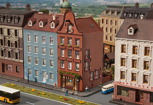 Old Town House with Cigar Shop Kit II