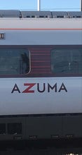 Load image into Gallery viewer, LNER Class 800/2 Azuma Premium Train Set - GM Collection - 2000104
