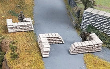 Load image into Gallery viewer, Fordhampton Military Sandbags - GM Structures - 442
