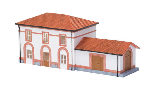 German Small Station with Goods Shed (Pre-Built)
