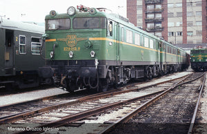 RENFE, electric locomotive 279, green-yellow livery, period IV, DCC Electrotren HE2005D