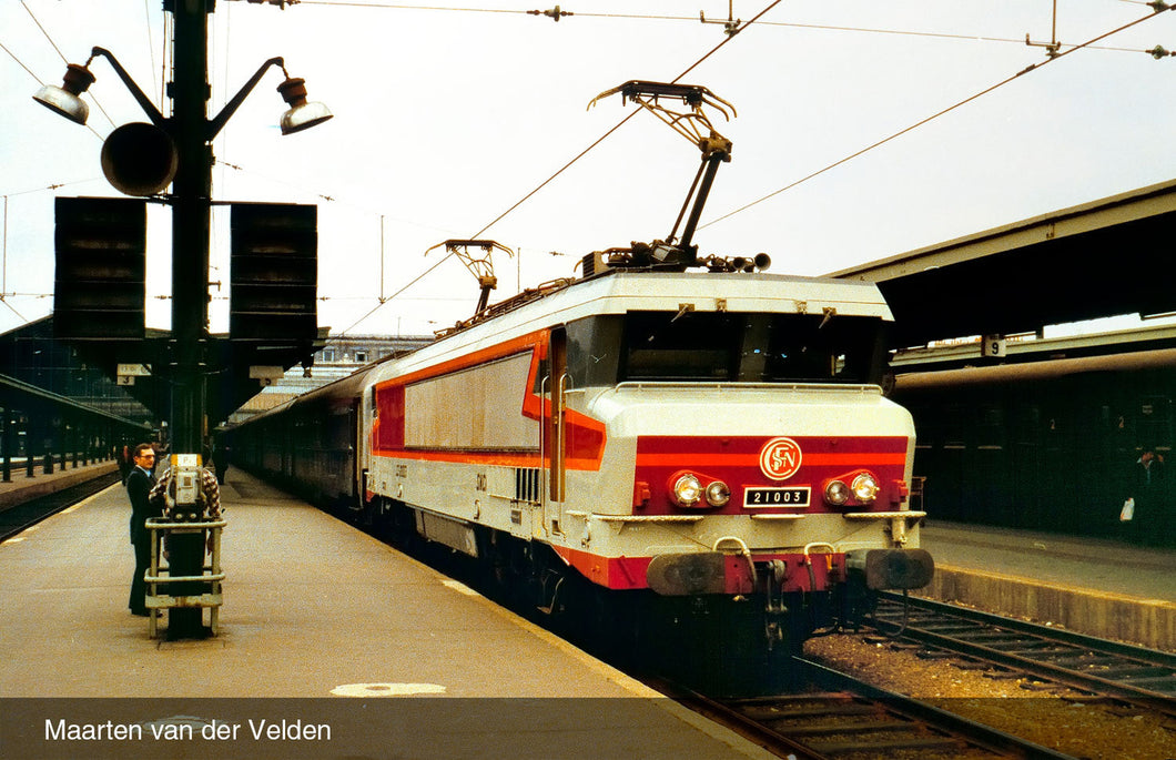 SNCF, CC 21003, bÃ©ton livery, period IV Jouef HJ2421