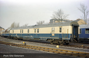 DBP, 2-unit pack 4-axle postal vans Post-mrz, blue/beige livery, period IV Arnold HN4418