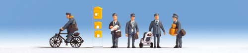 German Postal Staff (5) and Accessories Figure Set