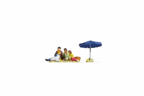 *Family Having a Picnic (4) Figure Set