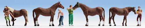 Horses and Grooms (4) Figure Set