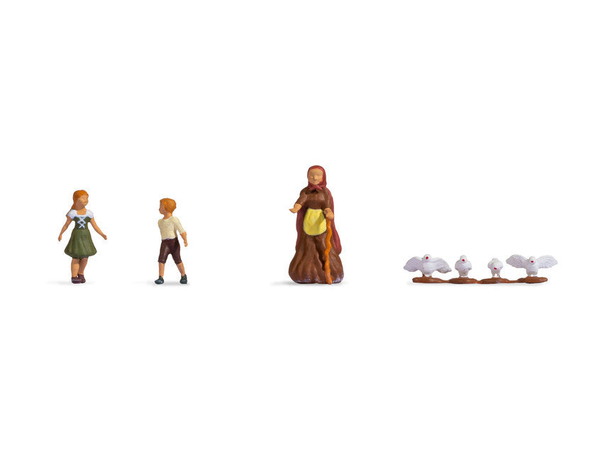 Hansel & Gretel with Witch Fairytale Figure Set - Noch - 5804