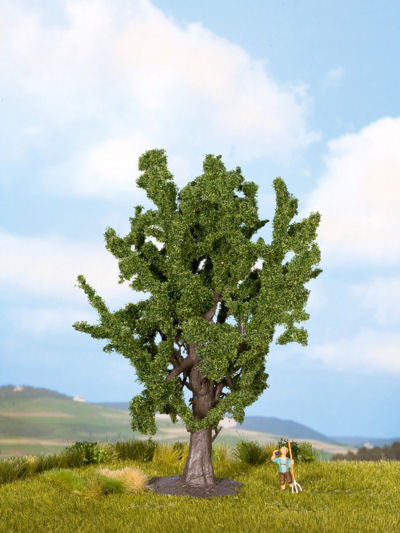 Oak Classic Tree 15cm