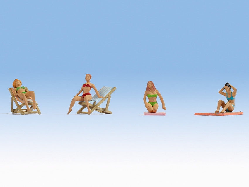 Sunbathers (4) Figure Set