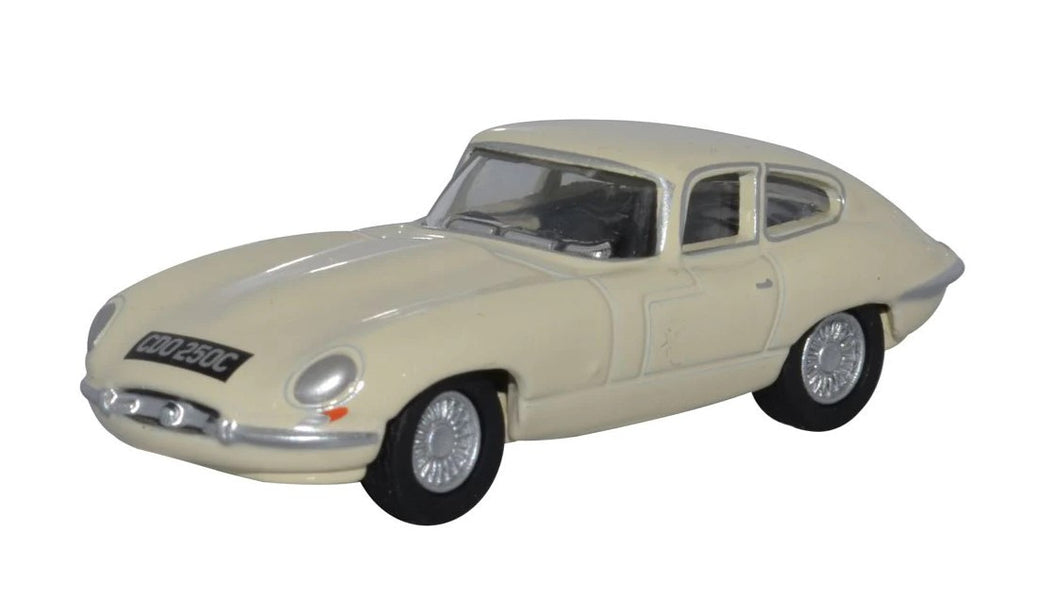 Jaguar E-Type Coupe Old English White