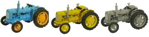 Fordson Tractor Triple Set   76SET10A   1:76 Scale,OO Gauge