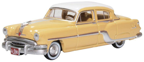 Pontiac Chieftain 4 Door 1954 Winter White/Maize Yellow   87PC54002   1:87 Scale