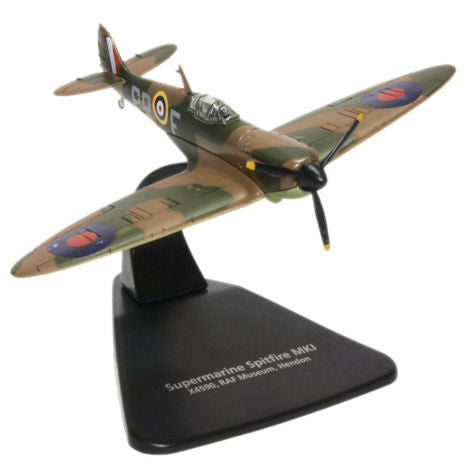 Spitfire 1A N3277 Luftwaffe   AC086   1:72 Scale