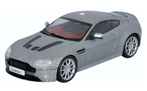 Aston Martin V12 Vantage S Lightning Silver   AMVT002   1:43 Scale