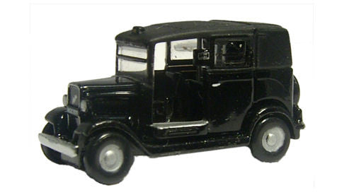 Austin Low Loader Taxi Black   NAT001   1:148 Scale