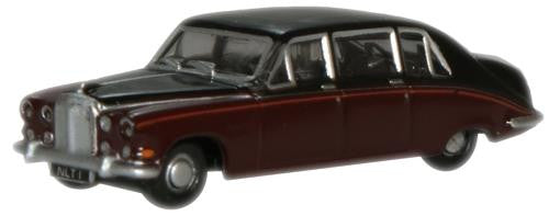 Daimler DS420 Limousine Claret/Black (Queen Mother)   NDS004   1:148 Scale