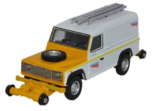 Rail Road Land Rover Defender Network Rail   76R002B   1:76 Scale,OO Gauge,OO Gauge