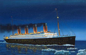 R.M.S. Titanic (1:700 Scale)