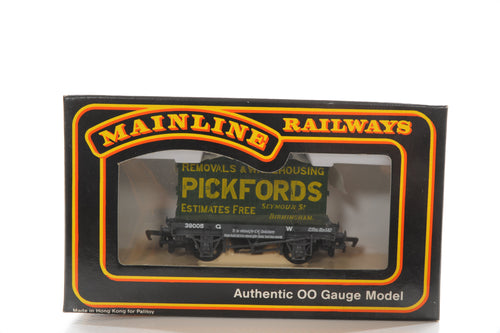 Conflat GWR & Furniture Container Pickfords