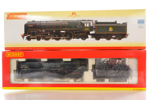 Britania Class Locomotive numbered as Iron Duke 70014 Golden Arrow 