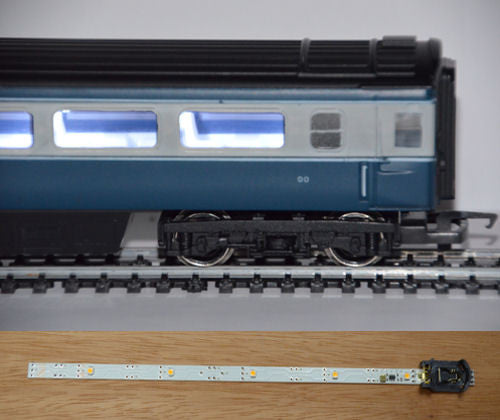 Automatic Coach Lighting Cool White/Standard