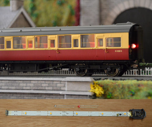 Automatic Coach Lighting Warm White/Flickering Tail