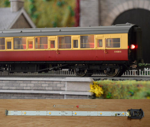 Automatic Coach Lighting Cool White/Flickering Tail